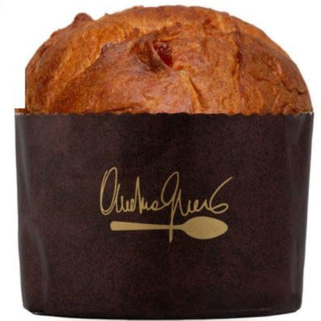Panettone artigianale di Andrea Gnoni agli agrumi di Basilicata, soffice e profumato con arancia, mandarino e cedro.
