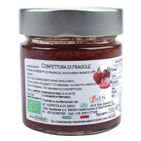 Vasetto di confettura di fragole con tanta frutta e poco zucchero, preparata con fragole tagliate a mano senza essere frullate. Prodotte in Basilicata