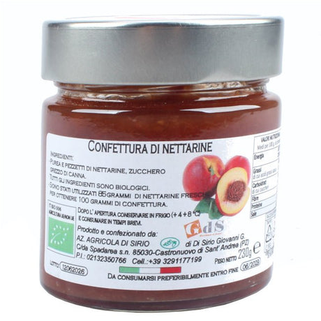 Vasetto di confettura di nettarine biologica di Castronuovo di Sant'Andrea, ottenuta con tanta frutta fresca e una lavorazione quotidiana.