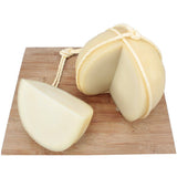 Provolone di capra Lucano da allevamenti allo stato semibrado