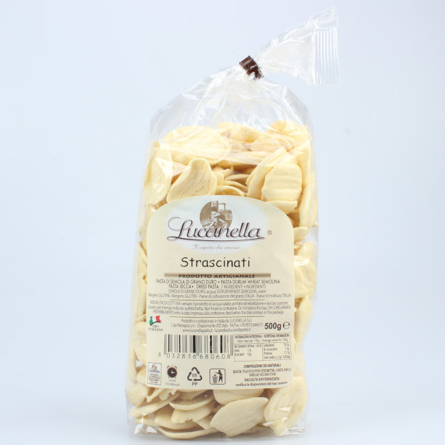 Strascinati artigianali del Pastificio Lucanella, tipica pasta della Basilicata realizzata con semola di grano duro selezionata e lavorata secondo la tradizione lucana.