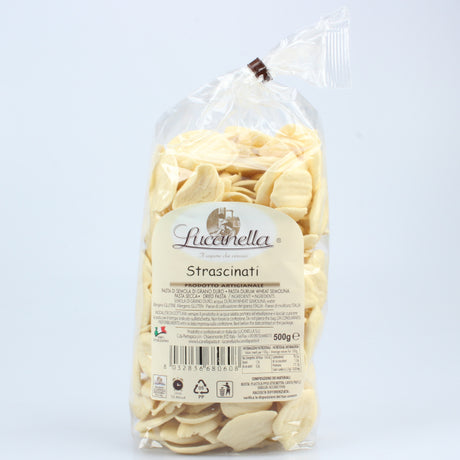 Strascinati artigianali del Pastificio Lucanella, tipica pasta della Basilicata realizzata con semola di grano duro selezionata e lavorata secondo la tradizione lucana.