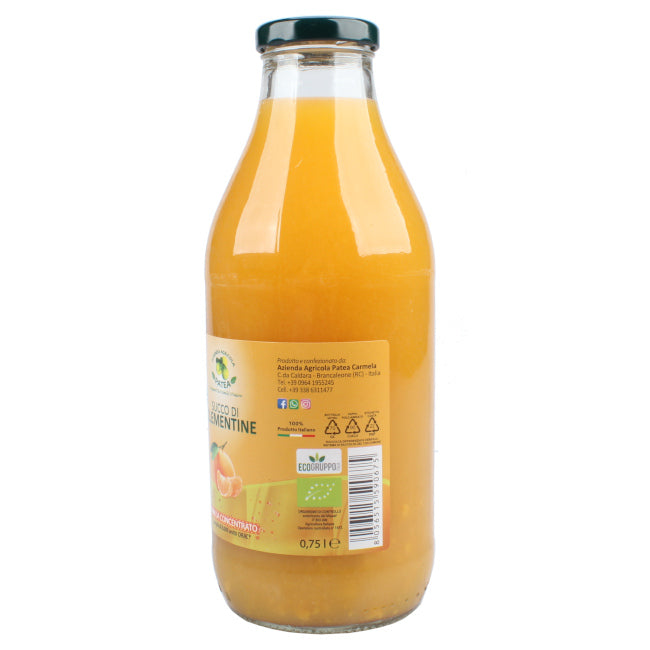Succo di clementine biologiche ottenuto da clementine fresche della Calabria , 100% puro e senza zuccheri aggiunti.